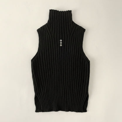 center buttons knit vest