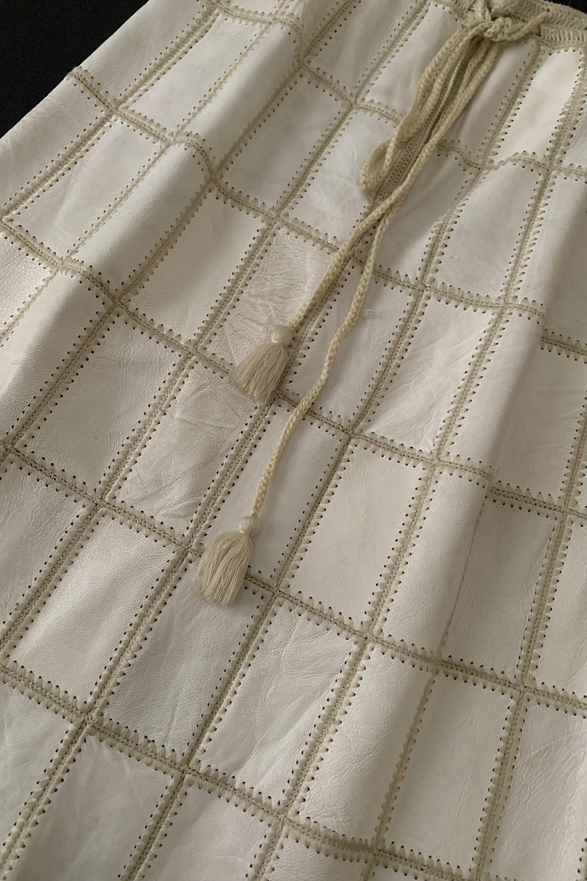 ivory leather knit design skirt
