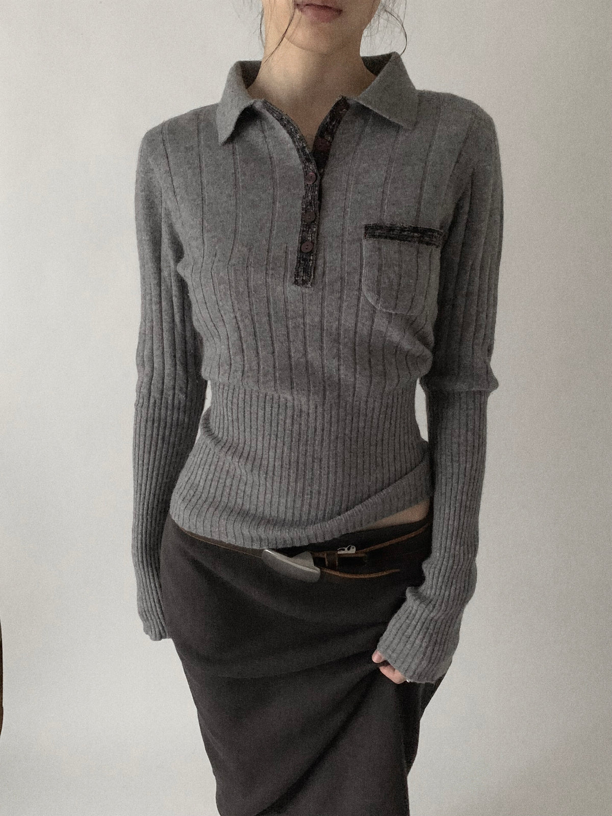 Italy gray shape button knit