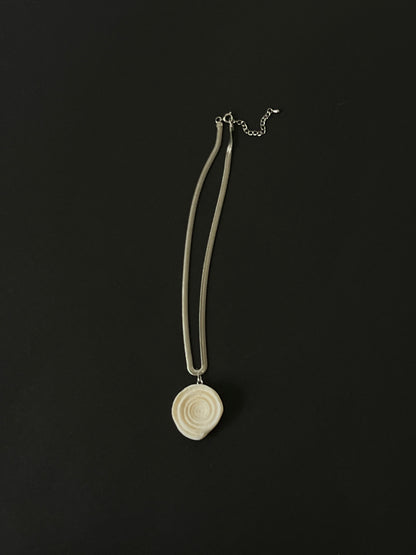 real shell pendant necklace