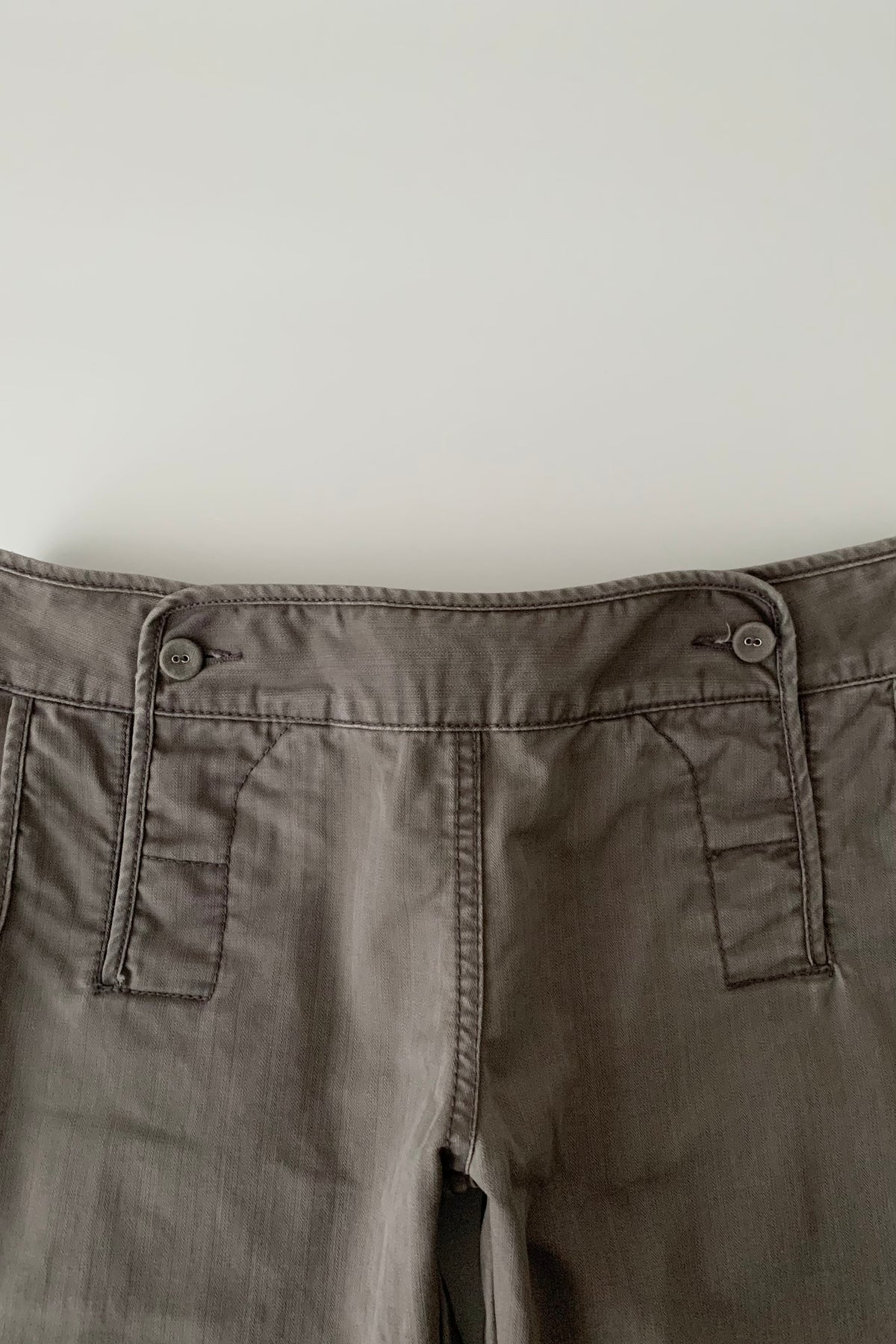 charcoalg gray waist design pants