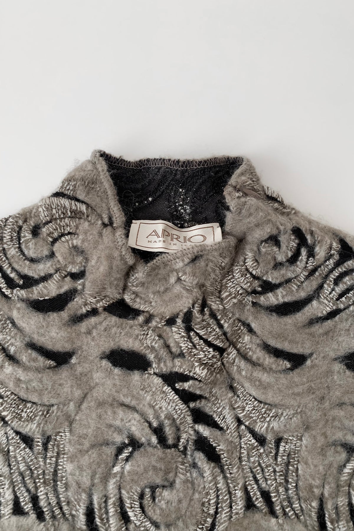Italy black beige patterned vest