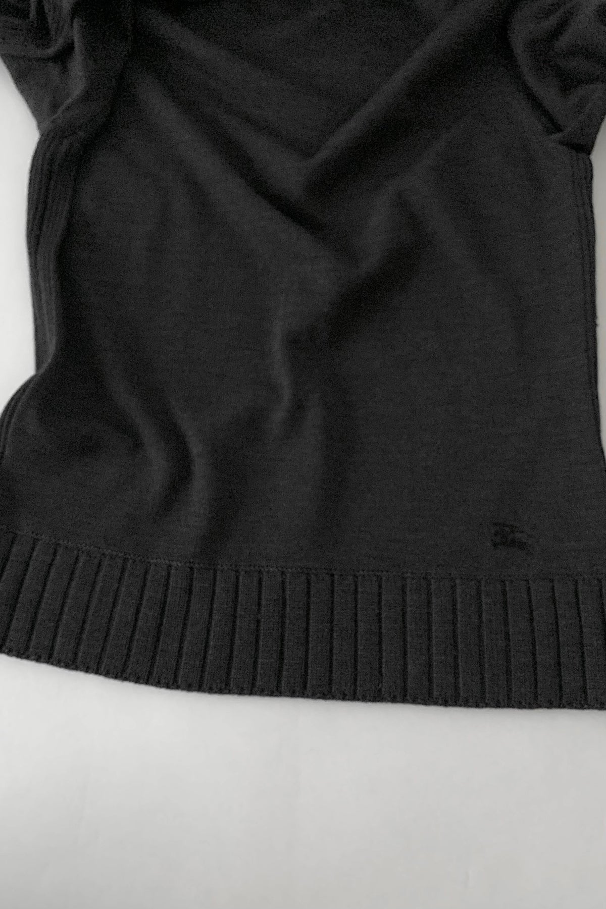 Burberry dark gray wool knit