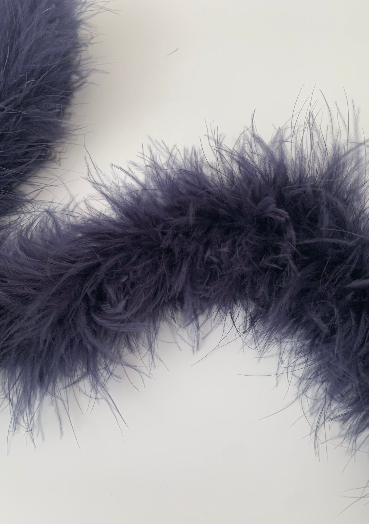 dark purple fur tie
