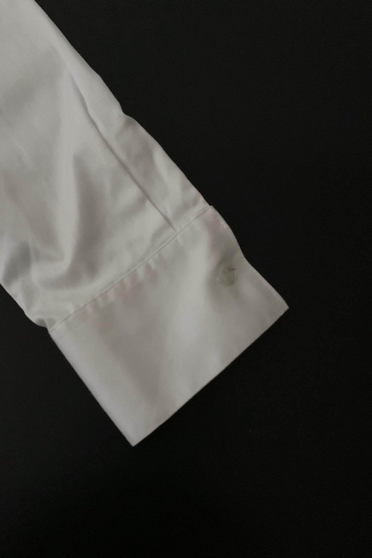 white stripe collar shirt