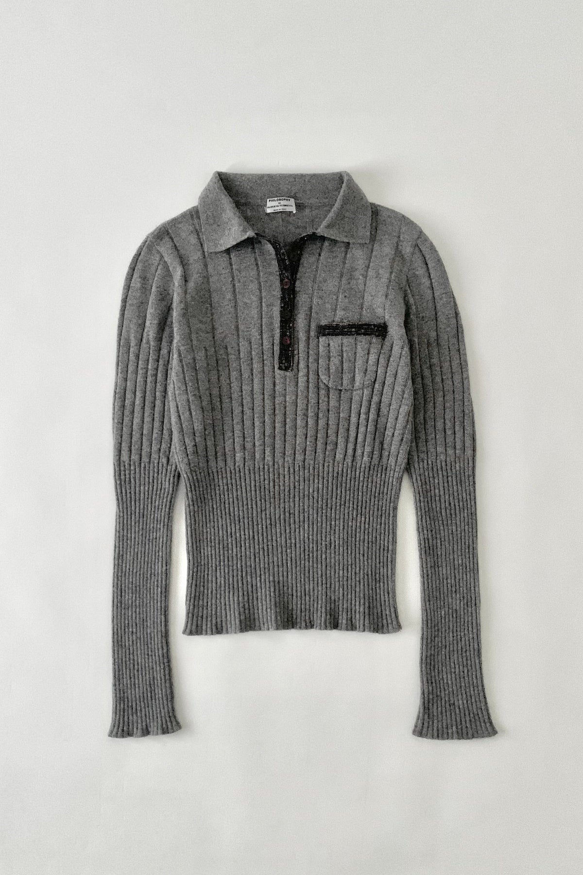 Italy gray shape button knit