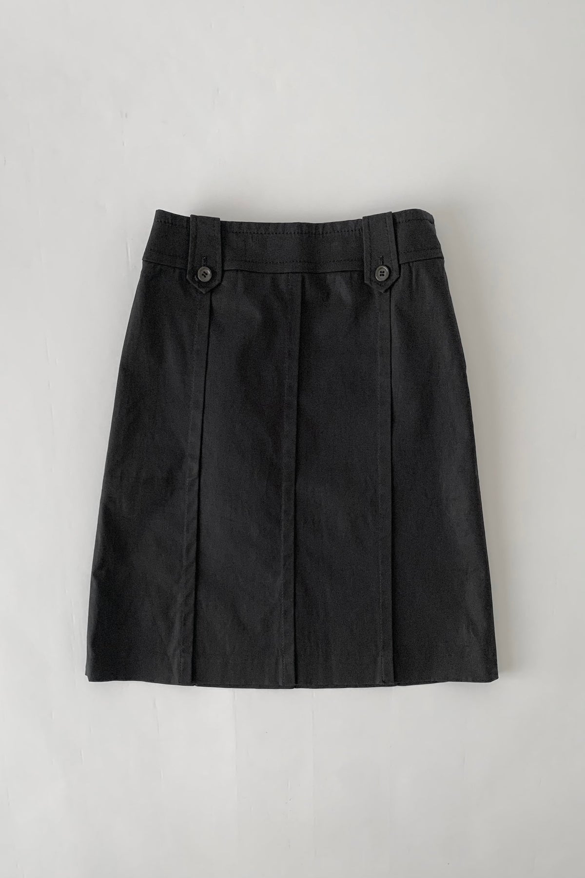 black waist buttons pleats skirt
