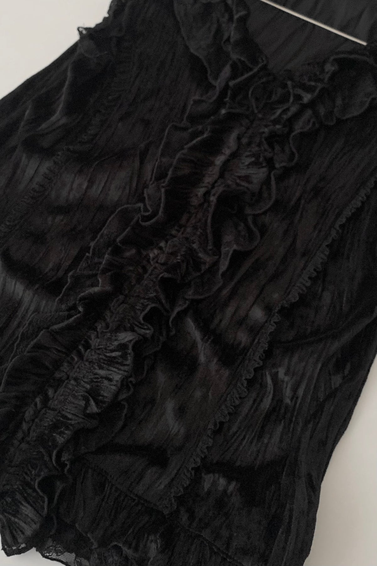 black velours frill vest