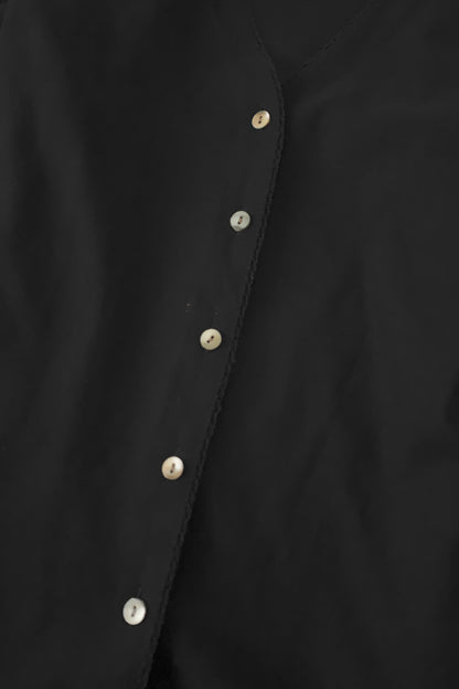 black shell buttons cardigan