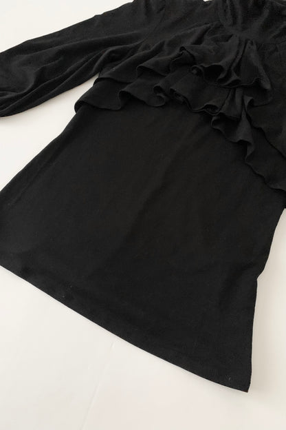 black half sleeve frill tops