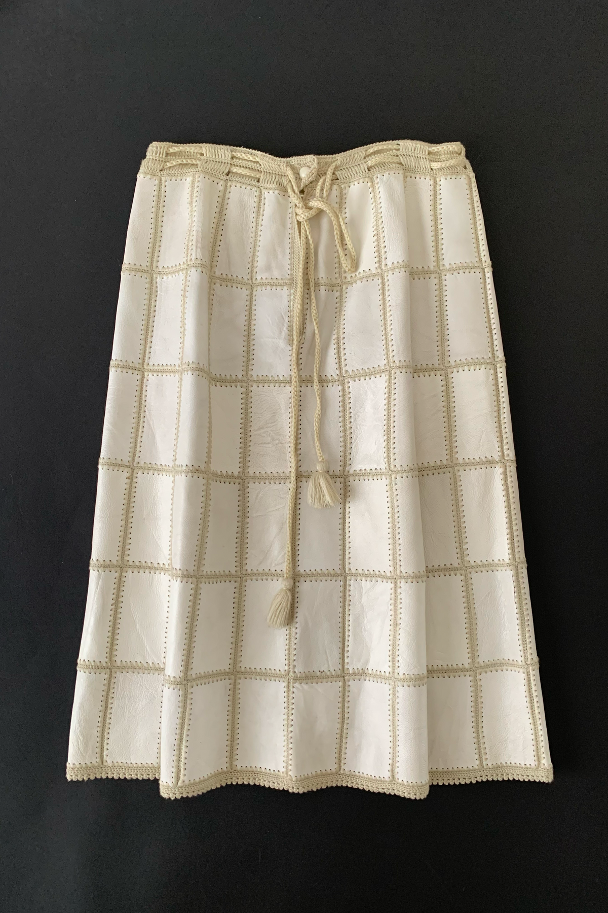 ivory leather knit design skirt