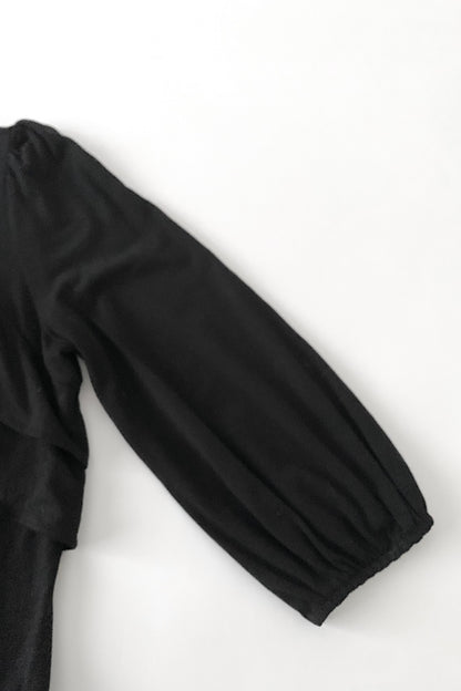 black half sleeve frill tops
