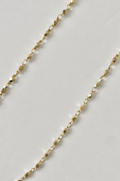 gold chain necklace