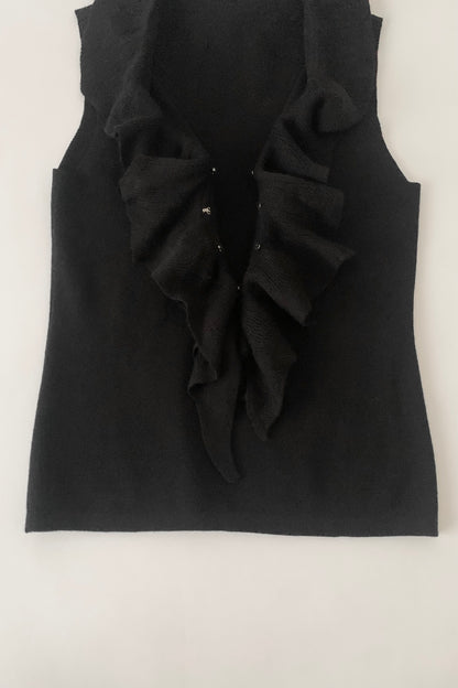 black center frill knit vest