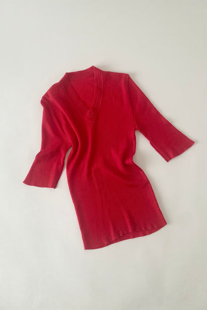 red half sleeve v neck rib tops