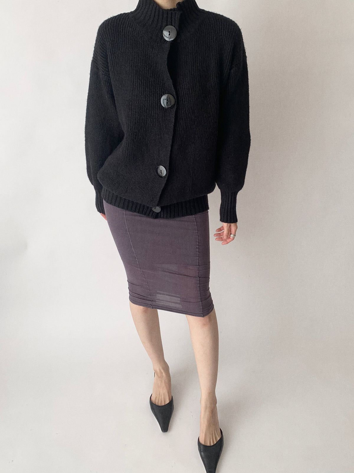 black big buttons over sized knit