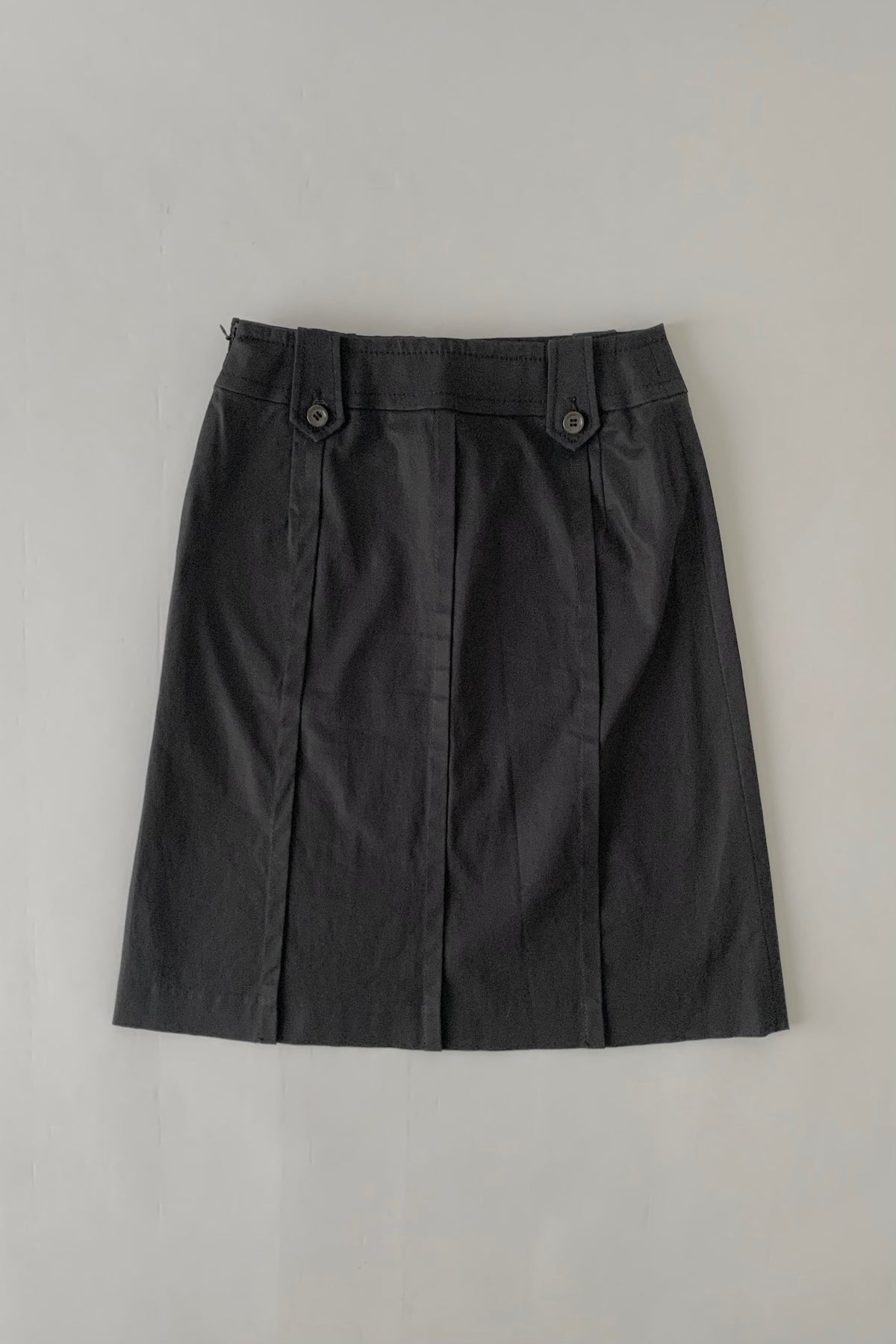 black waist buttons pleats skirt