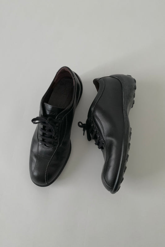 TOD’S black leather sneakers