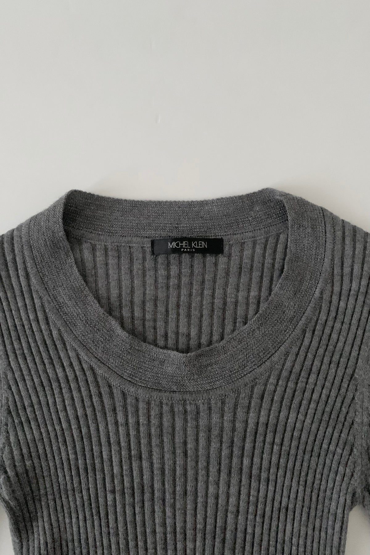 gray rib round neck knit tops