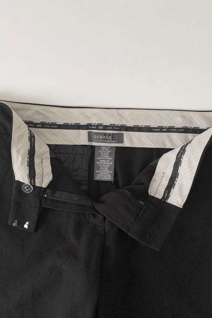 black wide silhouette pants