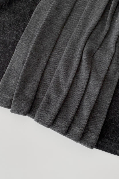 dark gray center frill knit tops