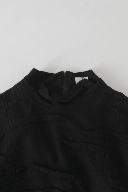 black scale design knt tops