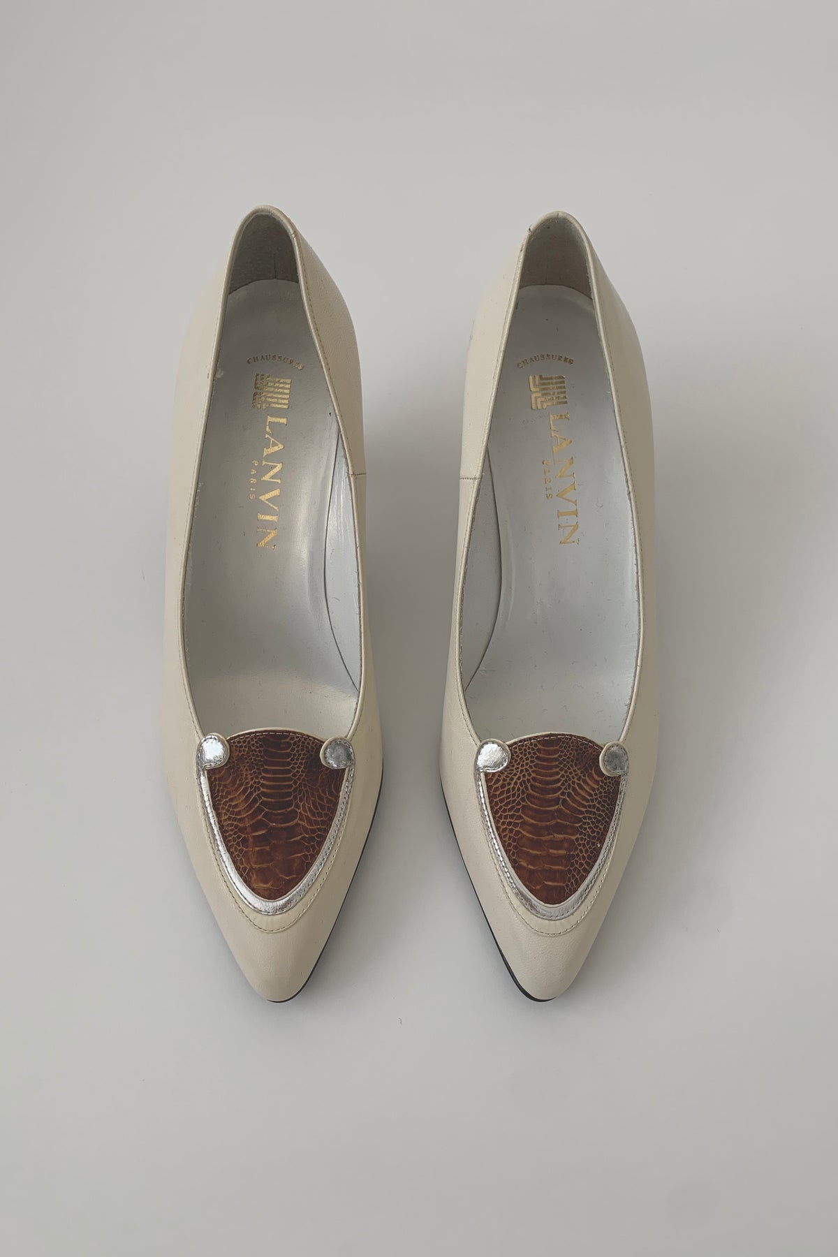 LANVIN ivory python design heels