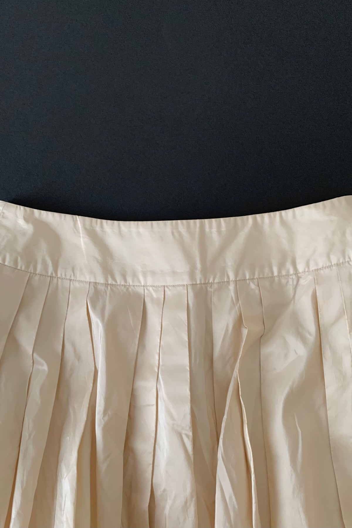 cream balloon flare silk skirt